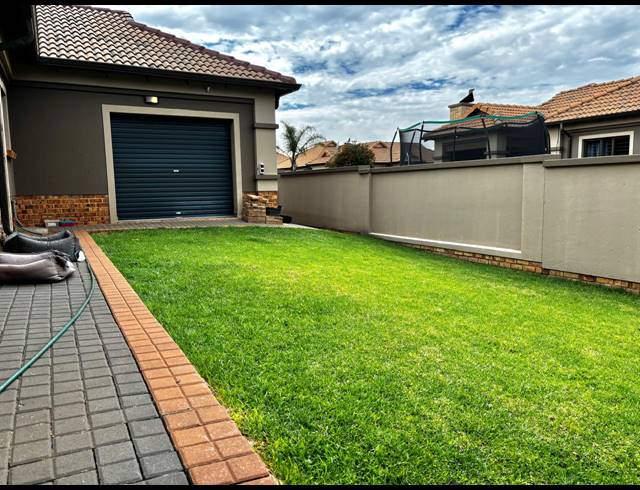 3 BEDROOM HOUSE FOR SALE IN SUNAIR PARK